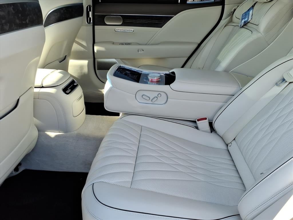 2023 GENESIS G90 Base - Photo 18