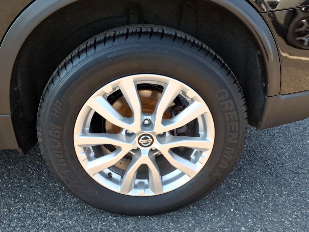used 2020 Nissan Rogue car, priced at $13,599