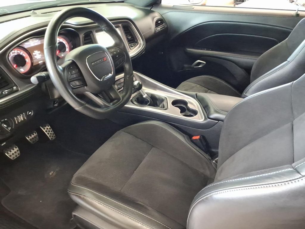 2022 Dodge Challenger R/T - Photo 12