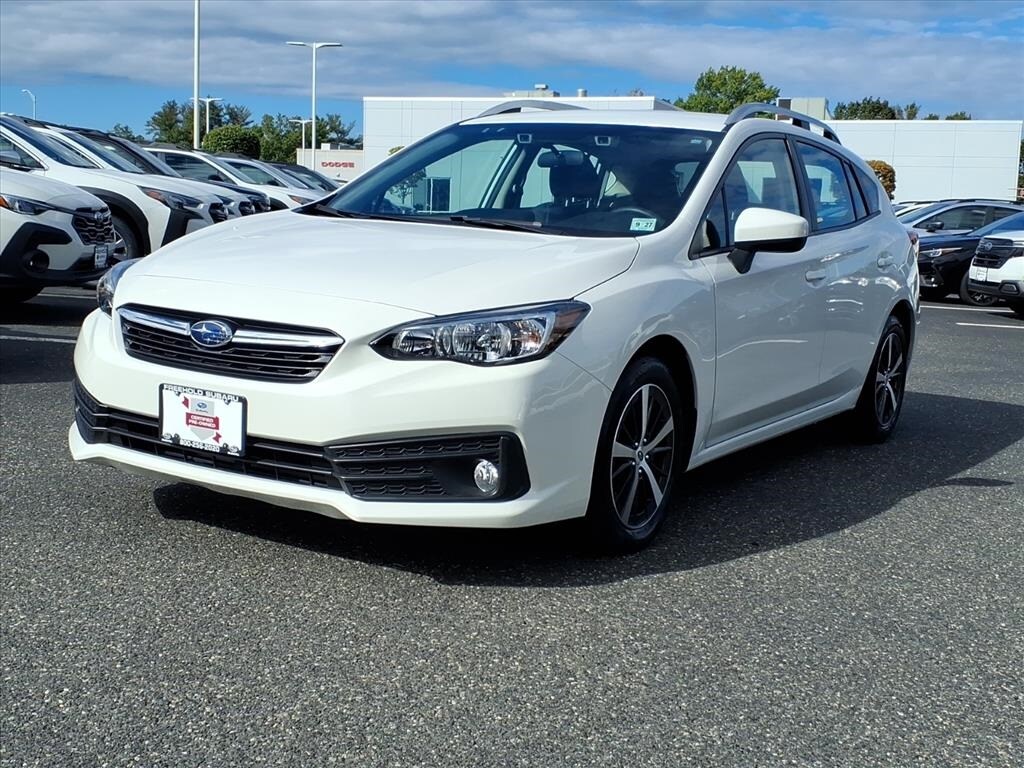 2023 Subaru Impreza Premium photo 3
