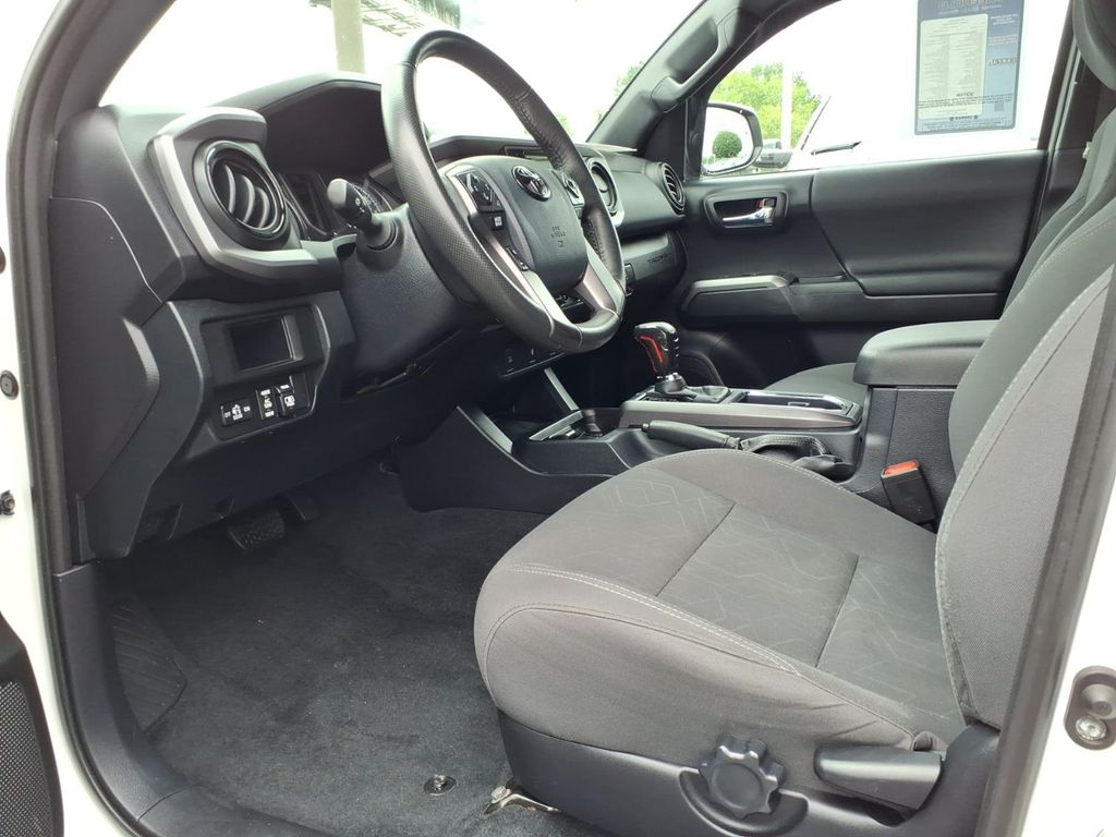 2017 Toyota Tacoma TRD Off Road - Photo 14
