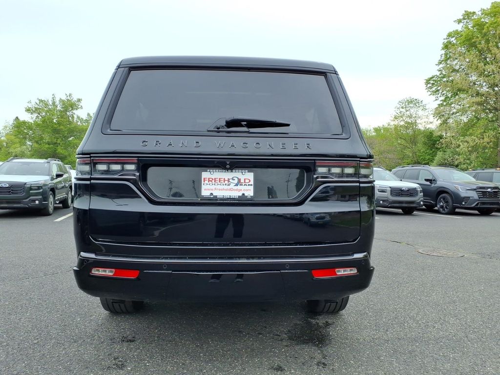 2024 Jeep Grand Wagoneer L Series II - Photo 23
