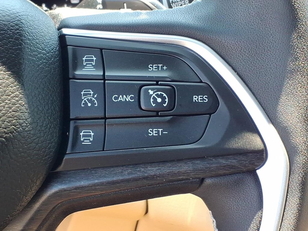2025 Jeep Grand Cherokee L Limited - Photo 11