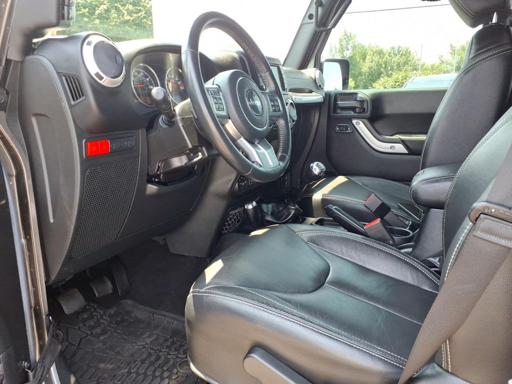 2016 Jeep Wrangler Unlimited Rubicon - Photo 10