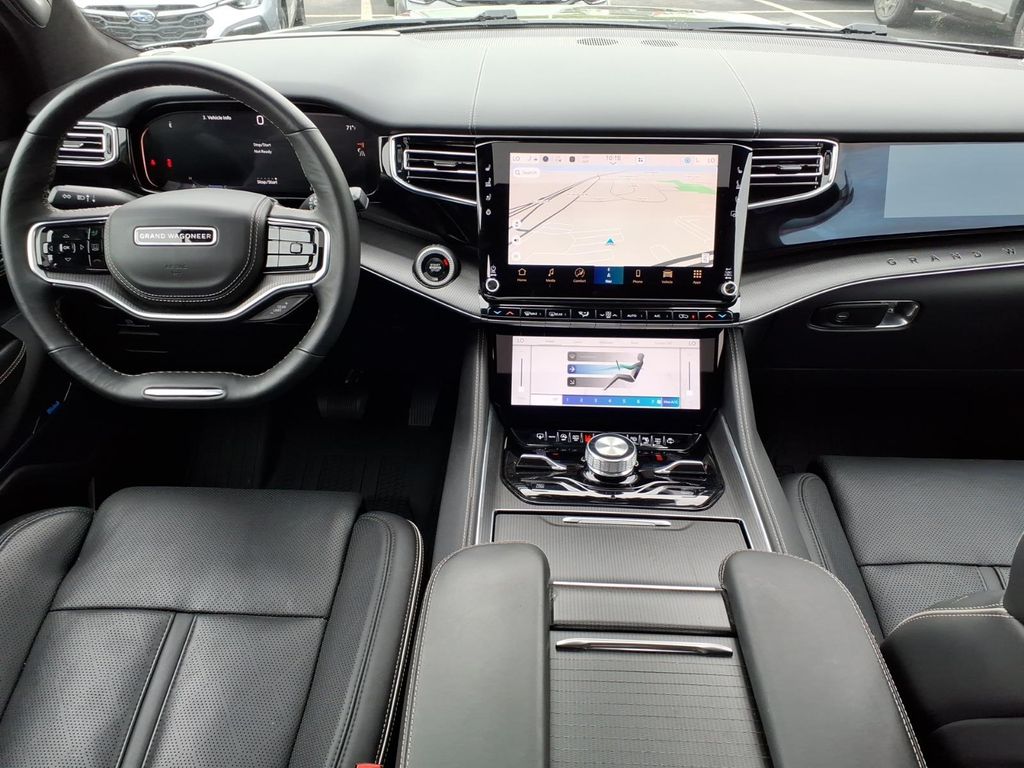 2024 Jeep Grand Wagoneer L Series II - Photo 15