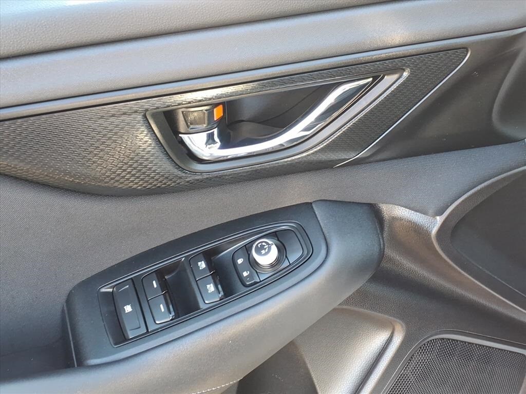 2023 Subaru Legacy Premium photo 4