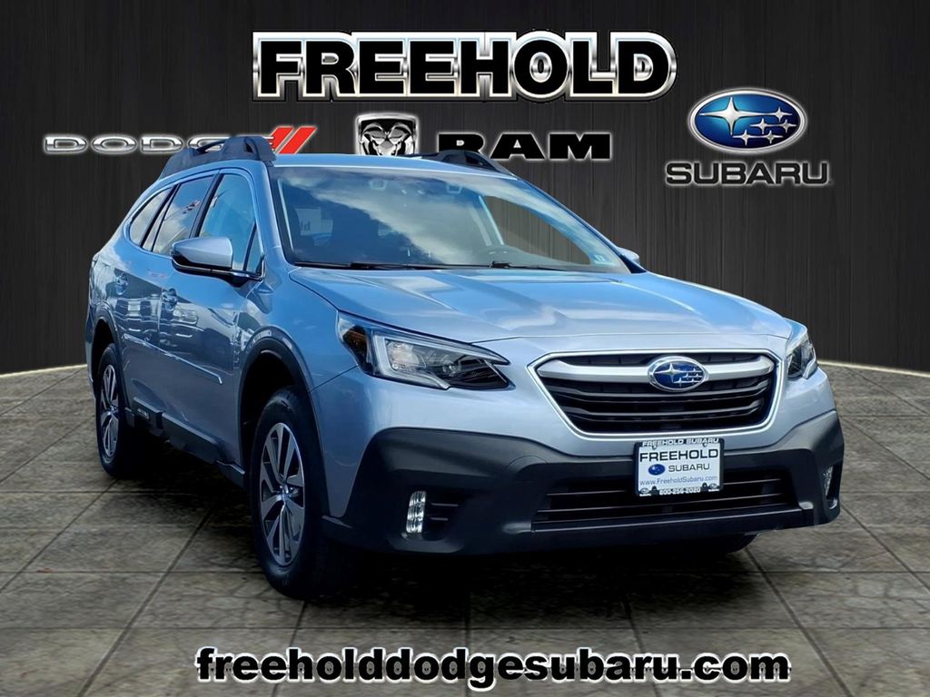 2020 Subaru Outback Premium's photo