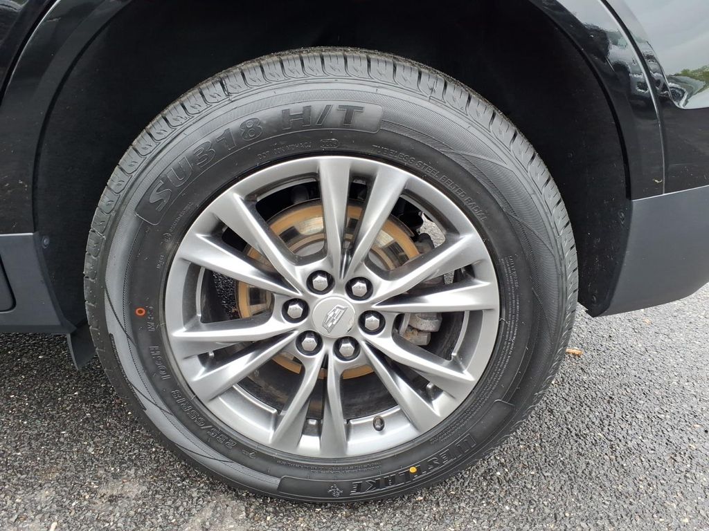 used 2021 Cadillac XT5 car, priced at $26,399