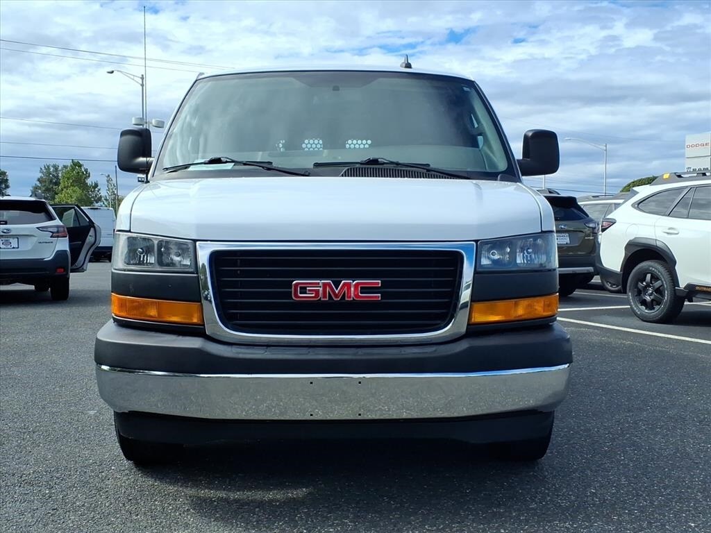 2023 Gmc Savana 2500 Cargo photo 2