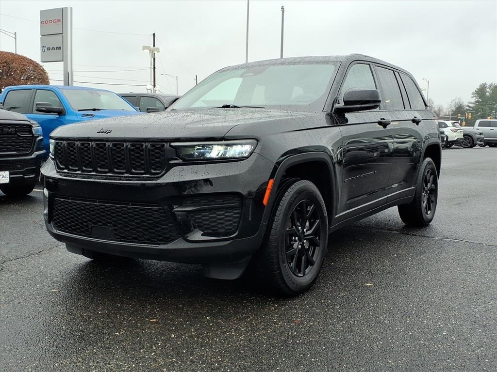2024 Jeep Grand Cherokee Altitude X photo 3