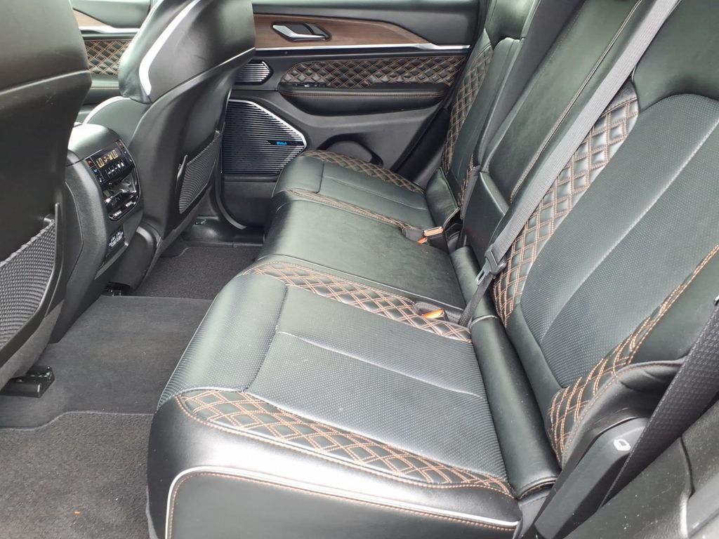 2024 Jeep Grand Cherokee Summit - Photo 14