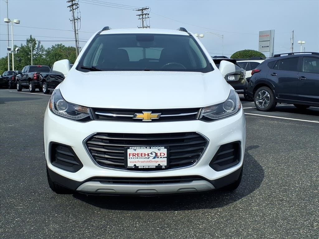 2019 Chevrolet Trax LT photo 2