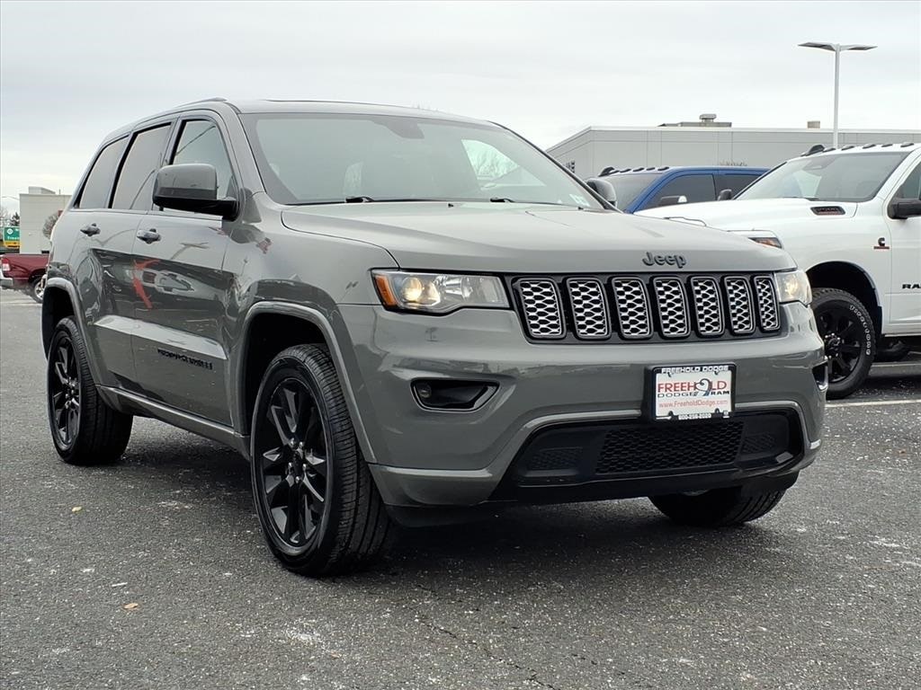 2021 Jeep Grand Cherokee Laredo X's photo