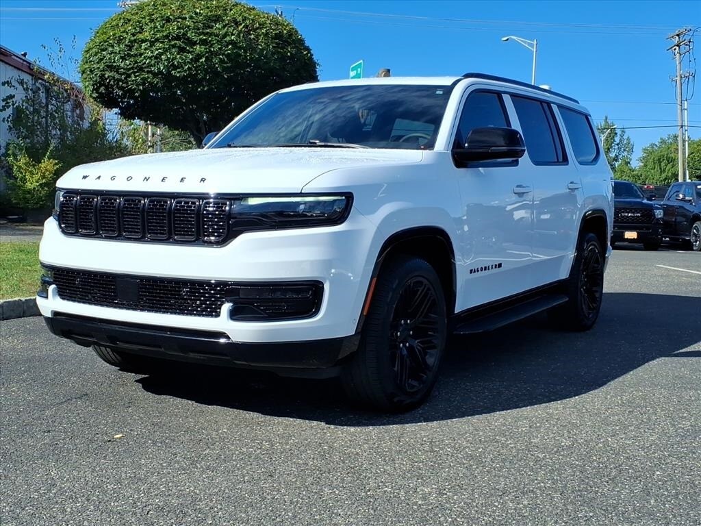 2024 Jeep Wagoneer Series II Carbide photo 3