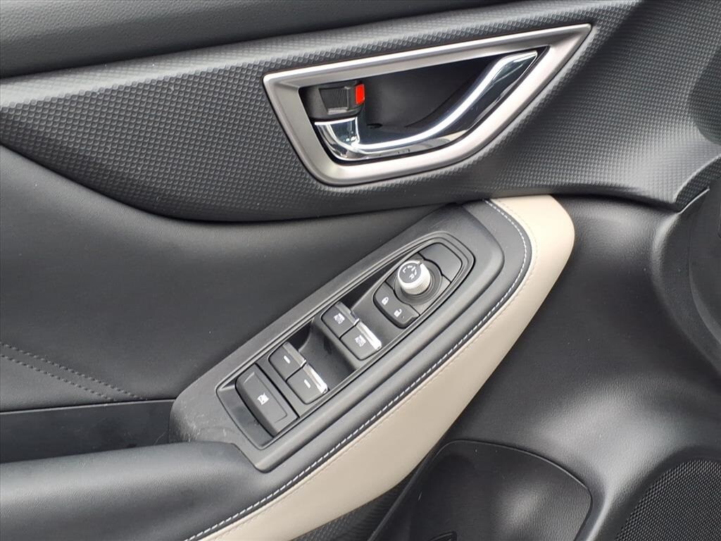 2022 Subaru Forester Limited photo 4