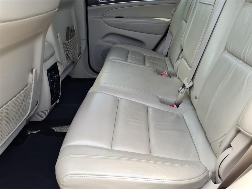 used 2015 Jeep Grand Cherokee car, priced at $10,599