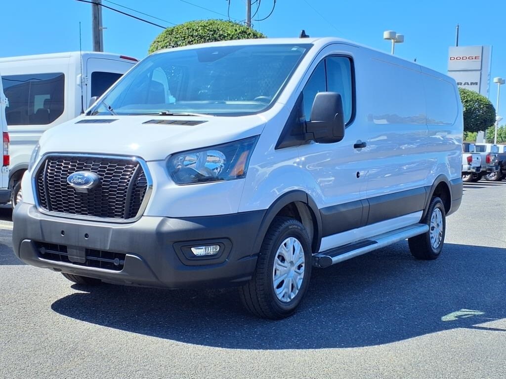 2023 Ford Transit photo 3