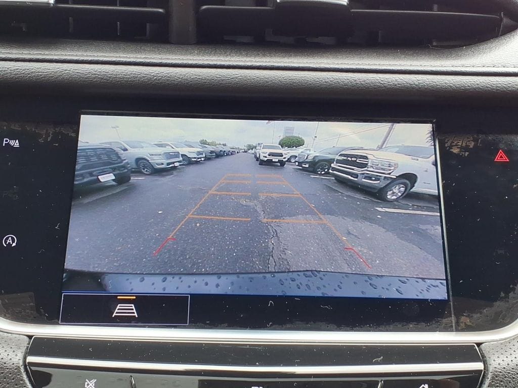 used 2021 Cadillac XT5 car, priced at $26,399