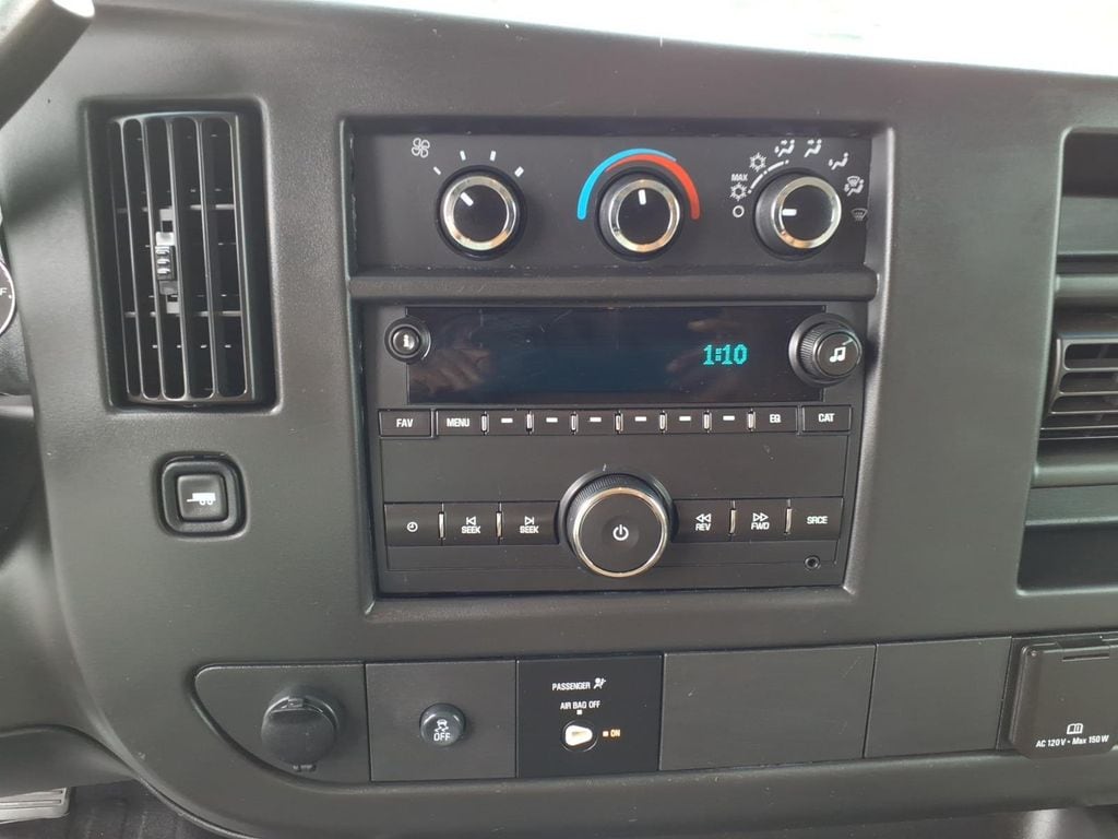 2017 GMC Savana Cargo Work Van - Photo 8