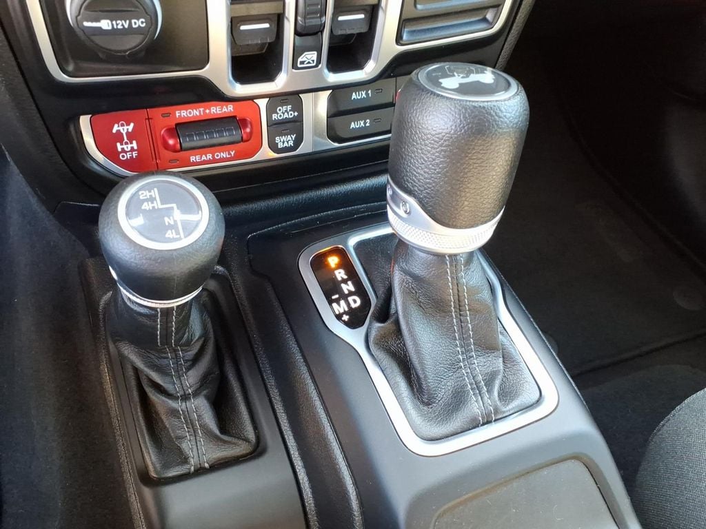 2024 Jeep Wrangler 4-Door Rubicon - Photo 9