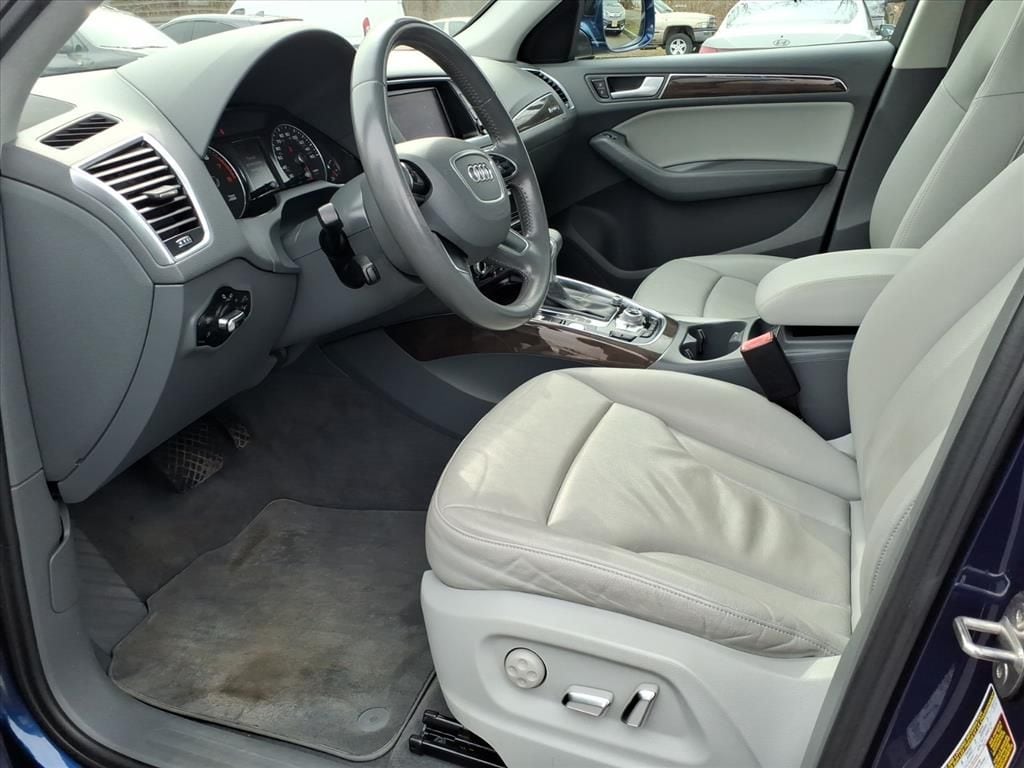used 2014 Audi Q5 car, priced at $10,599