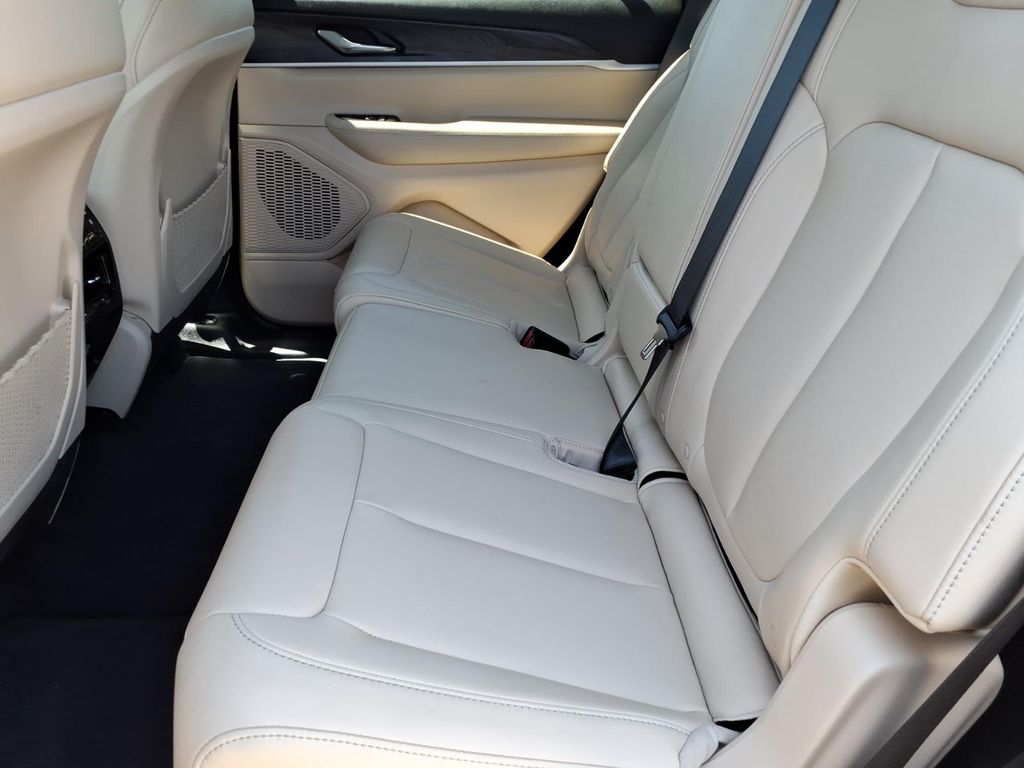 2025 Jeep Grand Cherokee L Limited - Photo 16