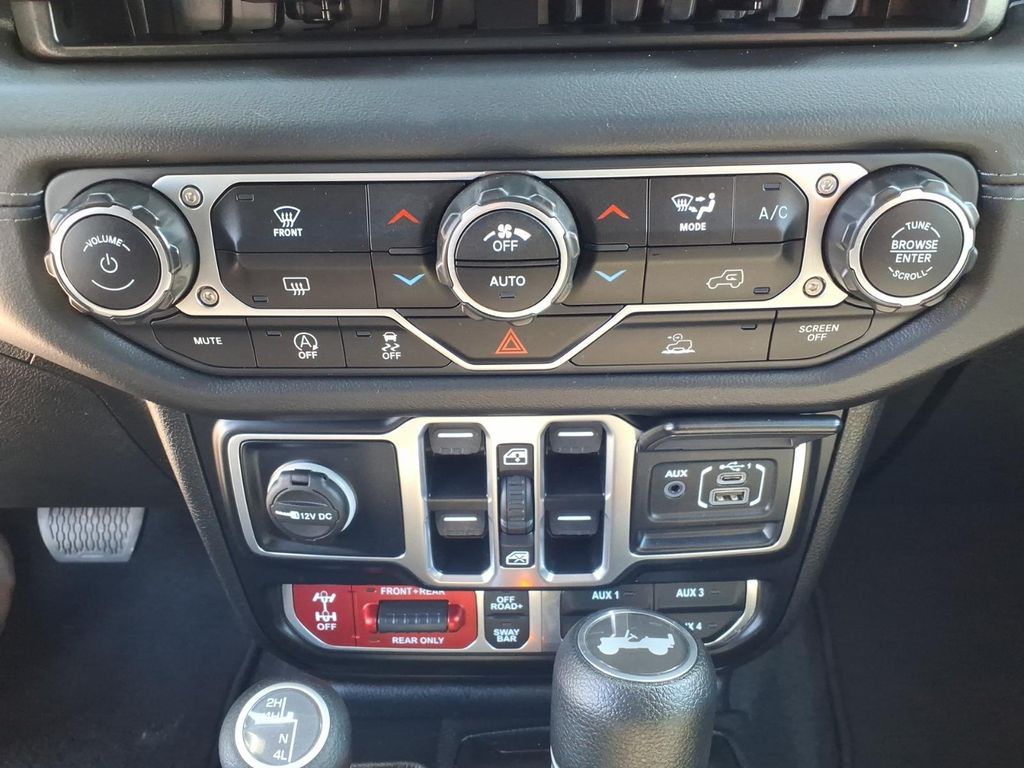 2024 Jeep Wrangler 4-Door Rubicon - Photo 8