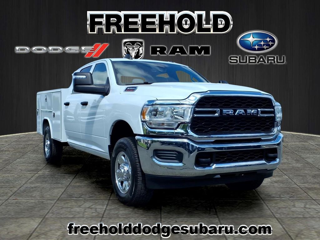 2023 RAM 3500 Tradesman 4X4 Crew Cab LWB's photo