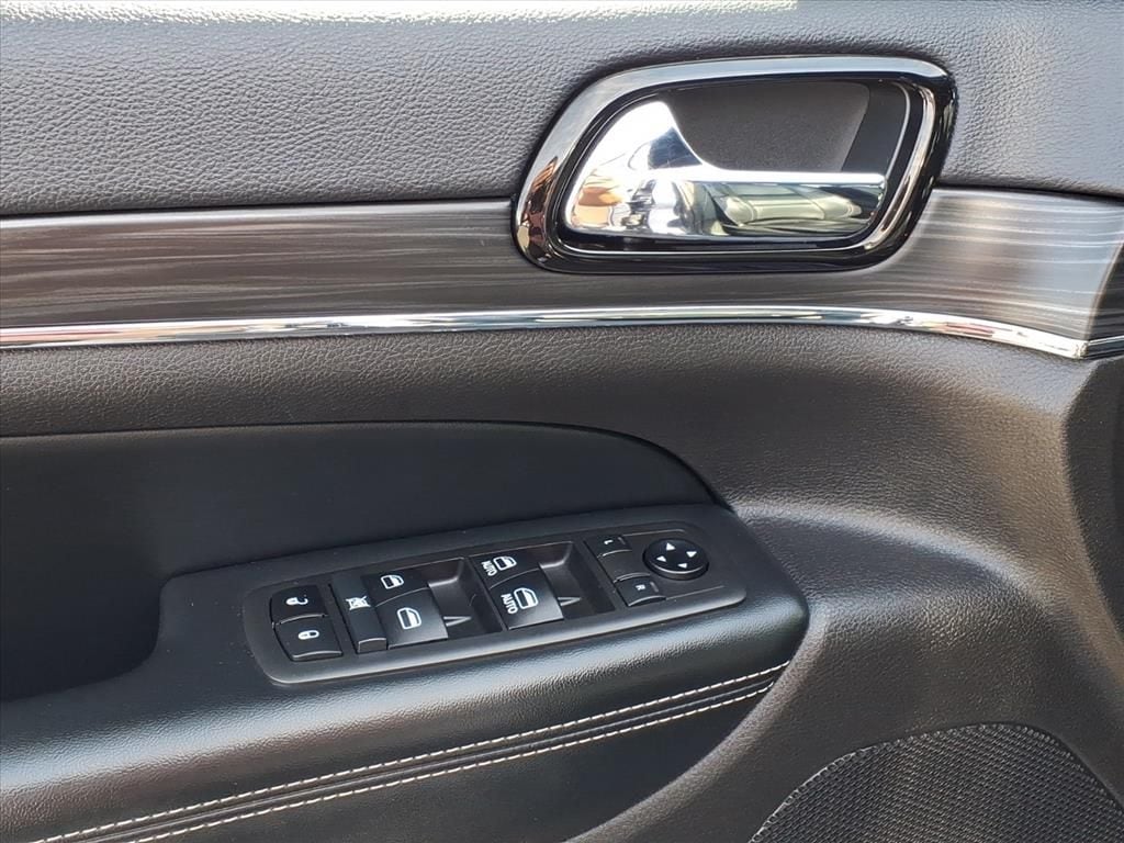 used 2021 Jeep Grand Cherokee car, priced at $20,599
