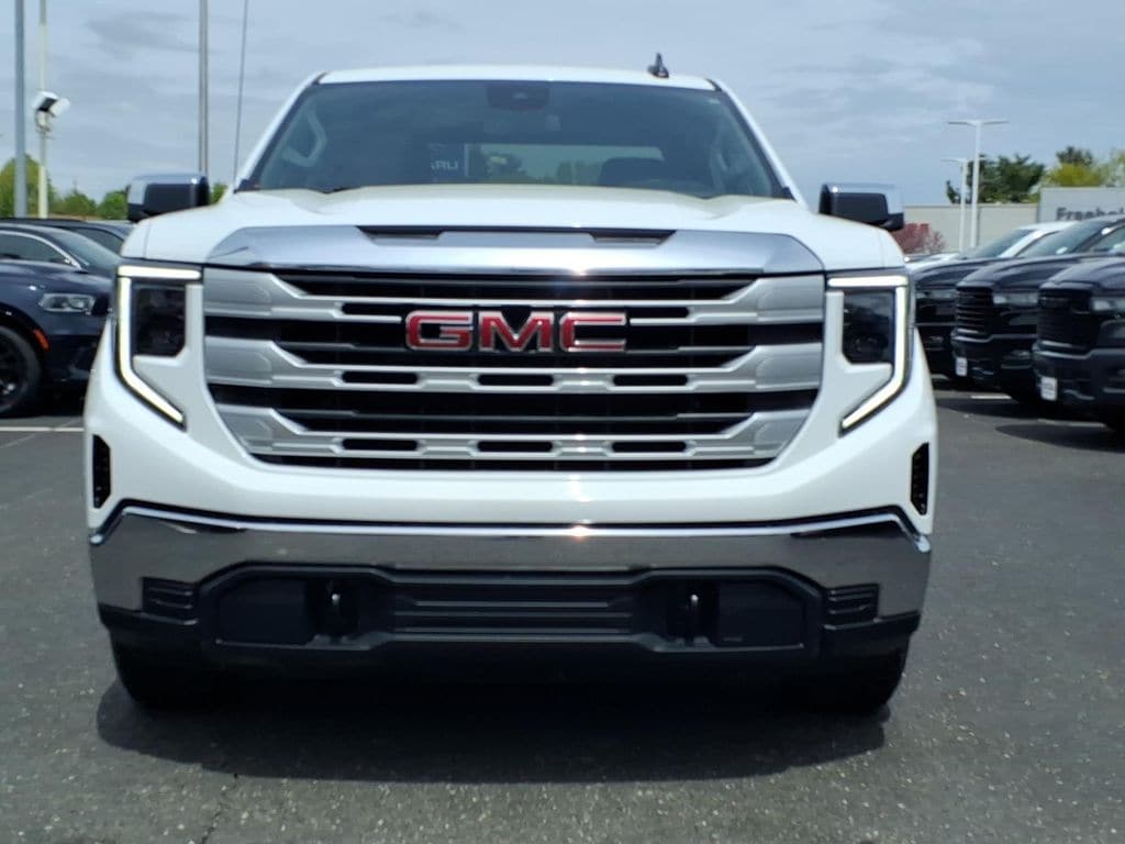 used 2023 GMC Sierra 1500 car, priced at $42,599