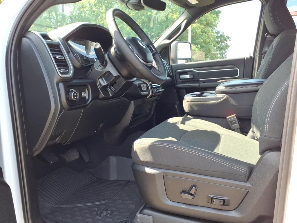 2025 RAM Ram 2500 Pickup Big Horn - Photo 13