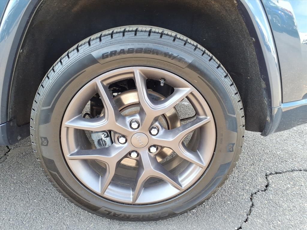 used 2021 Jeep Grand Cherokee car, priced at $20,599