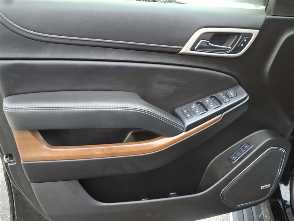 used 2020 GMC Yukon XL car, priced at $31,900