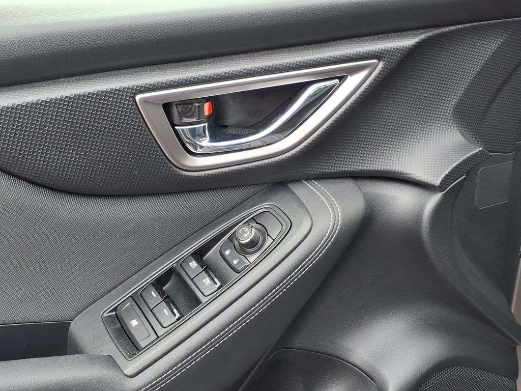 2023 Subaru Forester Premium - Photo 4