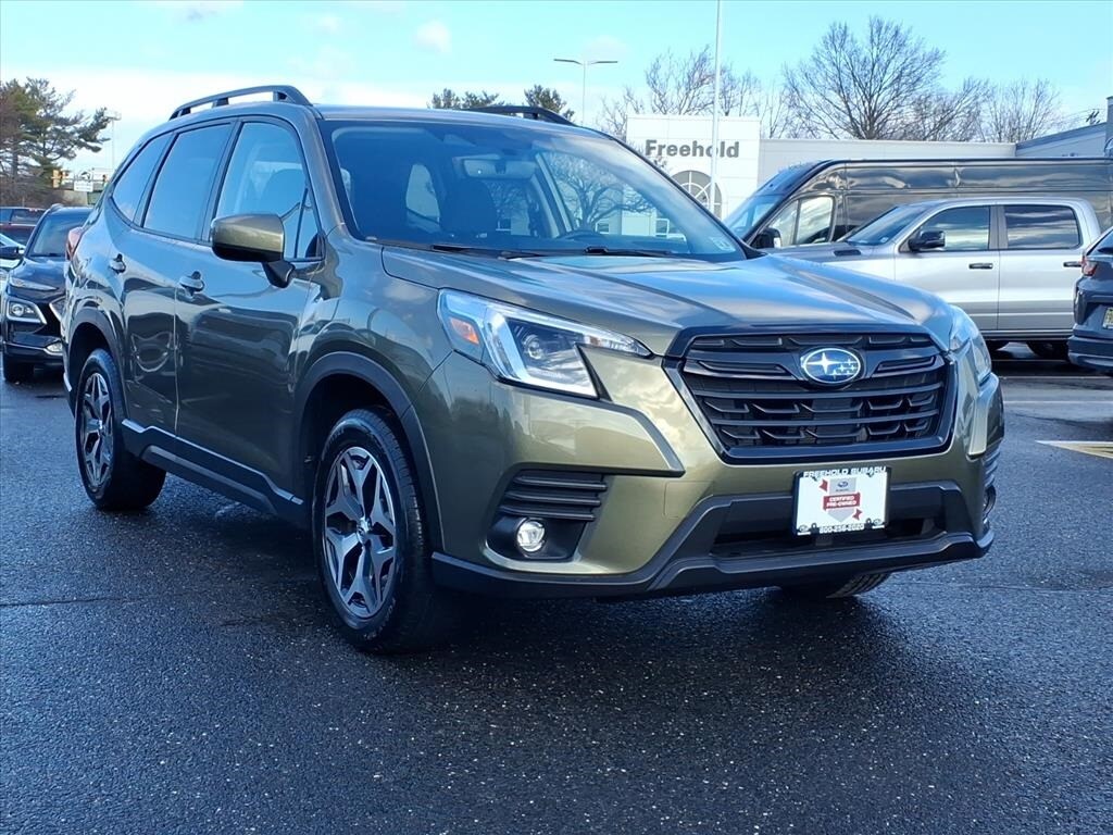 Used 2024 Subaru Forester PREMIUM SUV