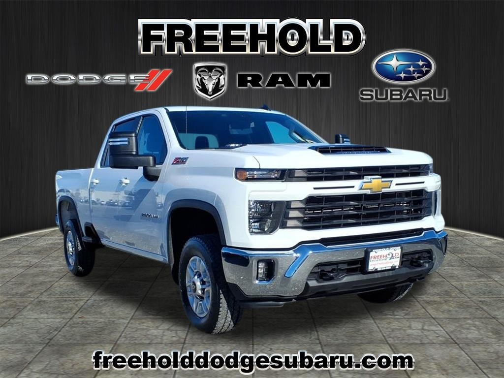 2024 Chevrolet Silverado 2500HD LT's photo