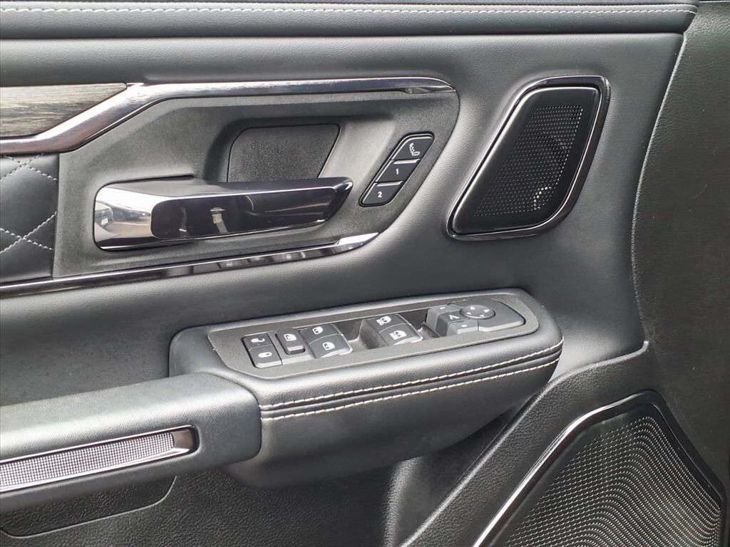 2025 Ram 1500 Limited photo 3