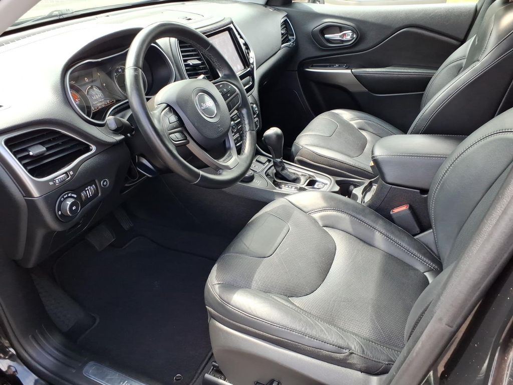 used 2020 Jeep Cherokee car, priced at $17,599
