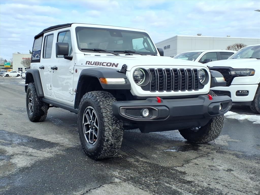 2024 Jeep Wrangler 4-Door Rubicon's photo