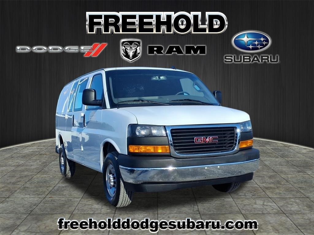 2024 GMC Savana 2500's photo