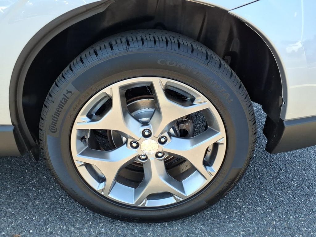 2016 Subaru Forester i Touring - Photo 18