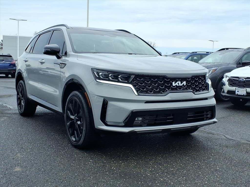 used 2023 Kia Sorento car, priced at $29,200