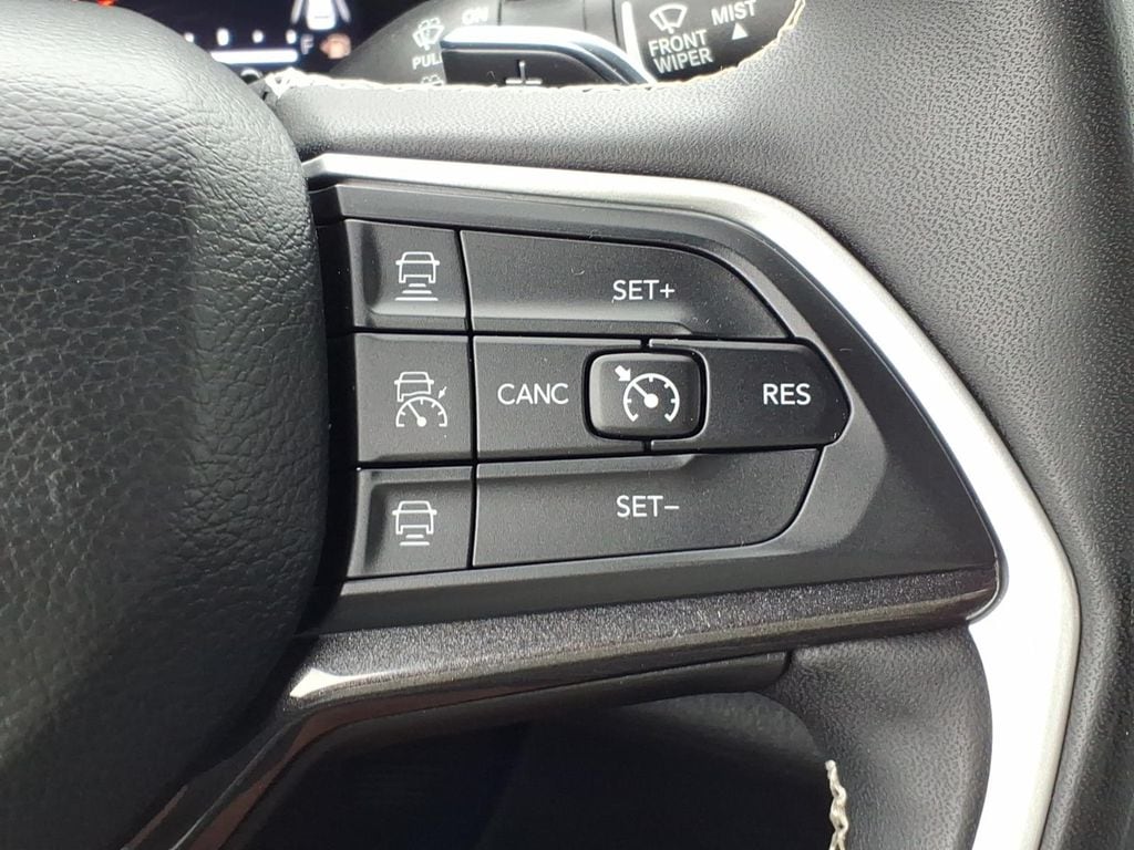 used 2023 Jeep Grand Cherokee car, priced at $29,600