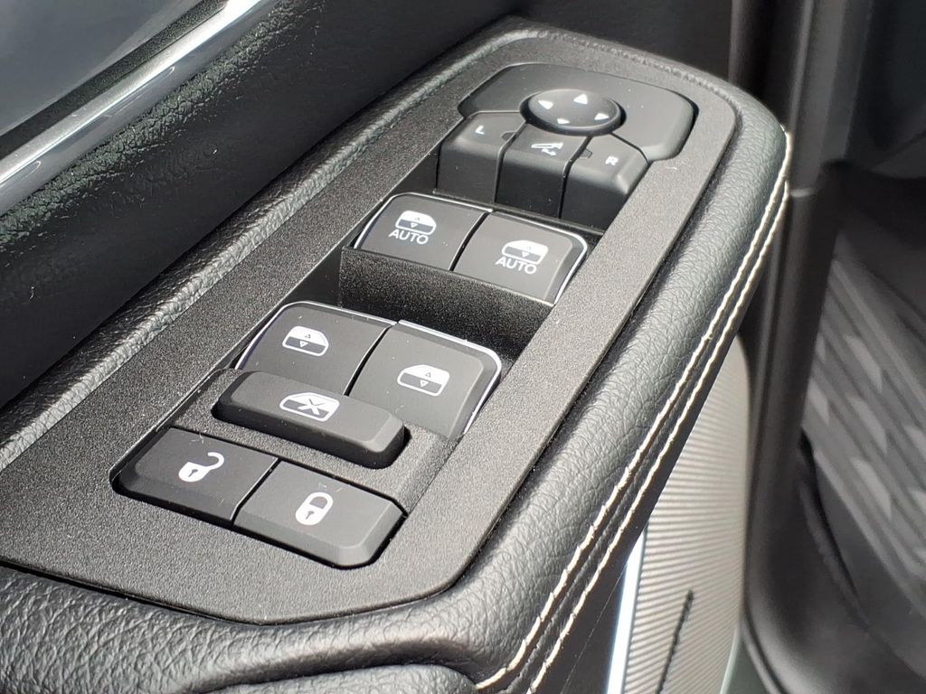 2025 RAM Ram 1500 Pickup Laramie - Photo 11