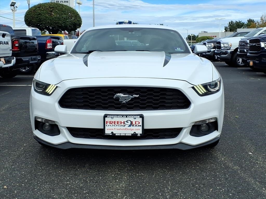 2015 Ford Mustang EcoBoost photo 2