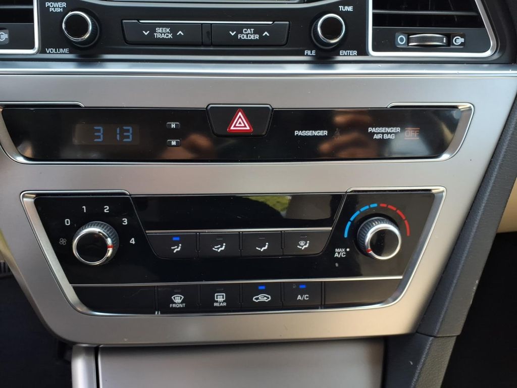 2015 Hyundai Sonata SE - Photo 8