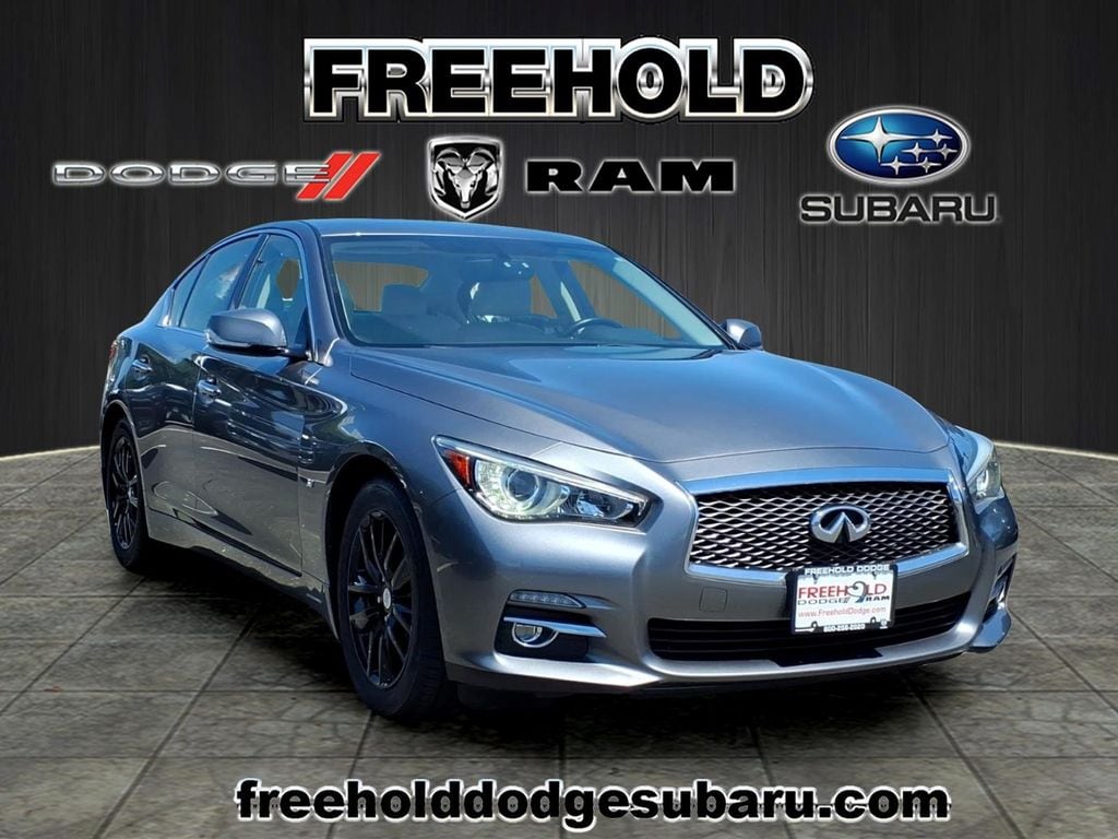 2015 INFINITI Q50 Premium AWD's photo