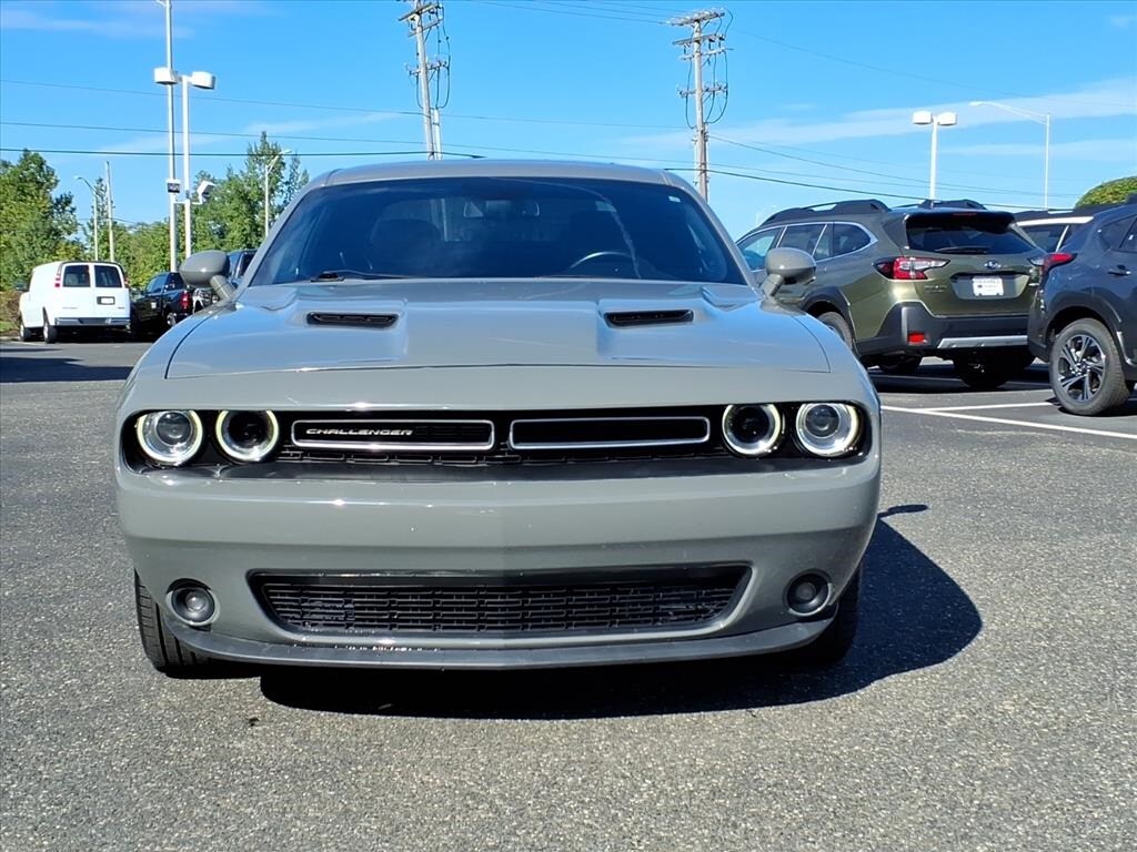 2017 Dodge Challenger GT photo 2