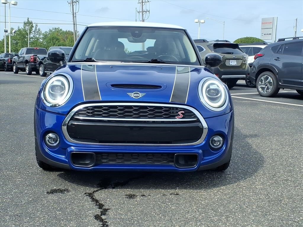 2021 Mini Cooper Hardtop S photo 2