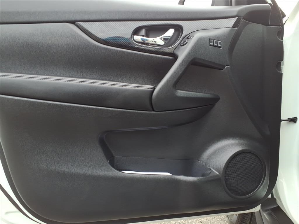 used 2020 Nissan Rogue car, priced at $16,900